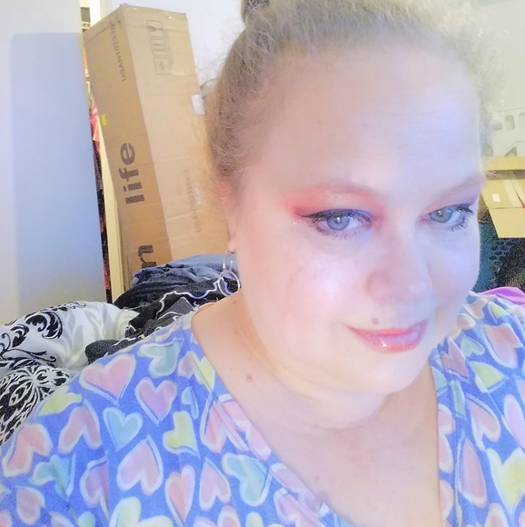 Meet your Posher, Posh - Picture 2 of 2